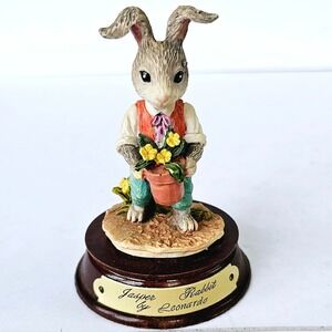 1989 Leonardo Jasper Rabbit Little Nook Village Figurine Vintage Easter Decor
